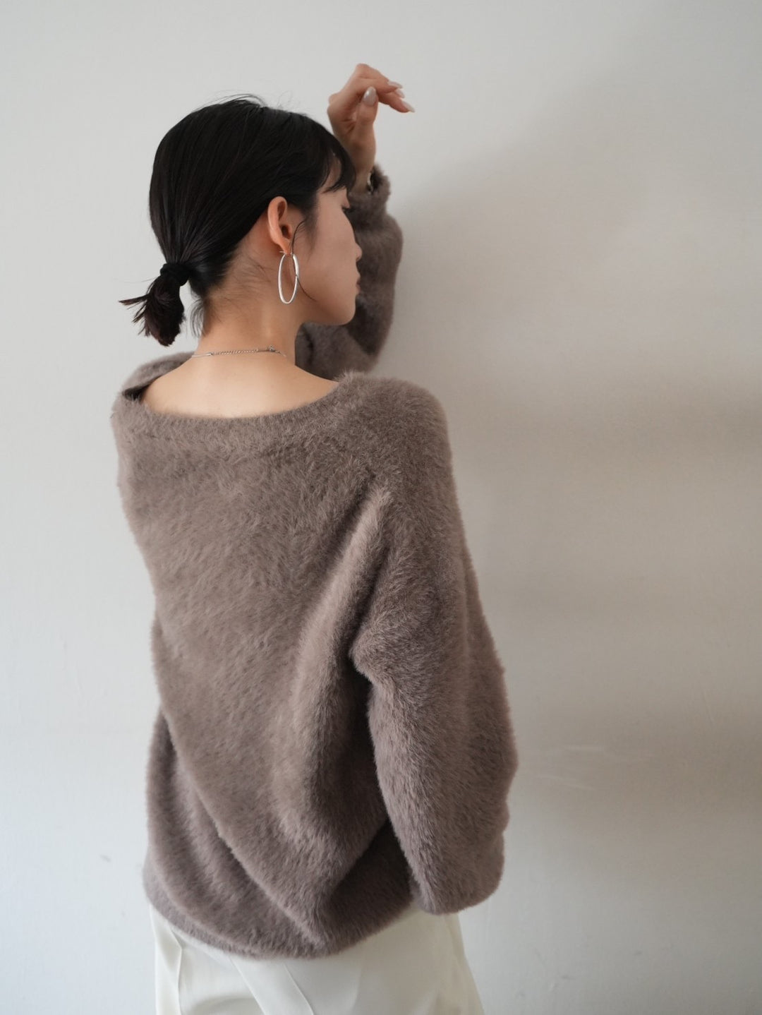[Pre-order] Pearl button shaggy knit cardigan/mocha