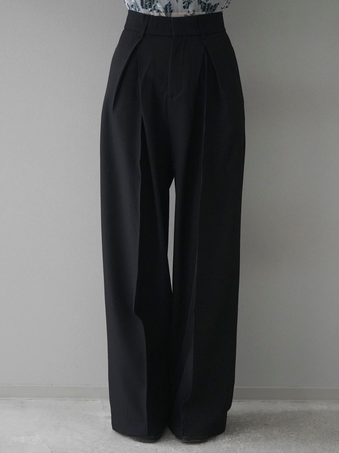 [Pre-order] Design tuck wide pants/black