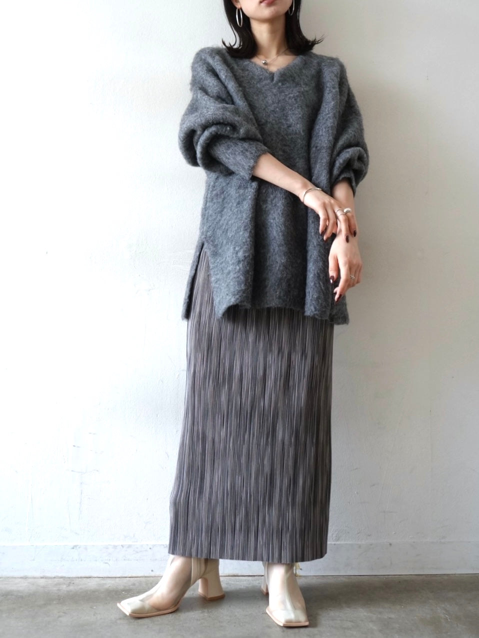 [Mix and match set] [SET] Over-the-top mohair knit pullover + V-neck shaggy knit cardigan + multi-color I-line pleated skirt (3 sets)