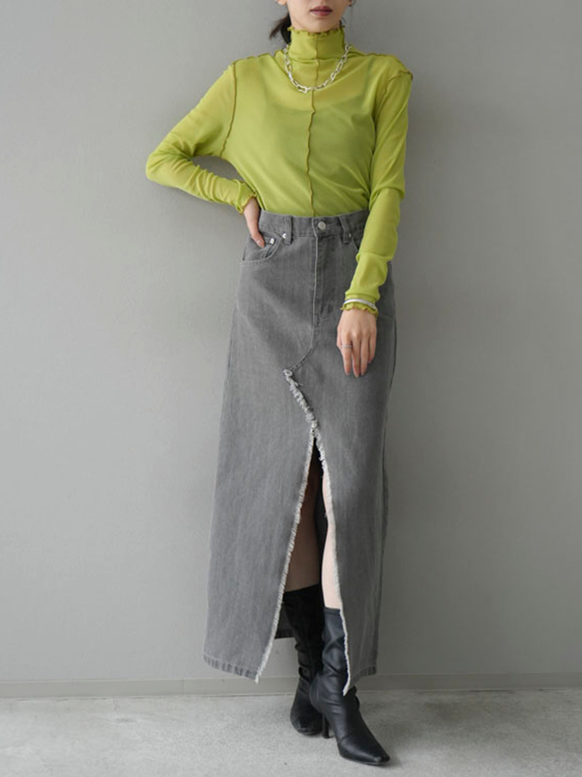 Pre-order] Front slit denim long skirt/gray – Lumier