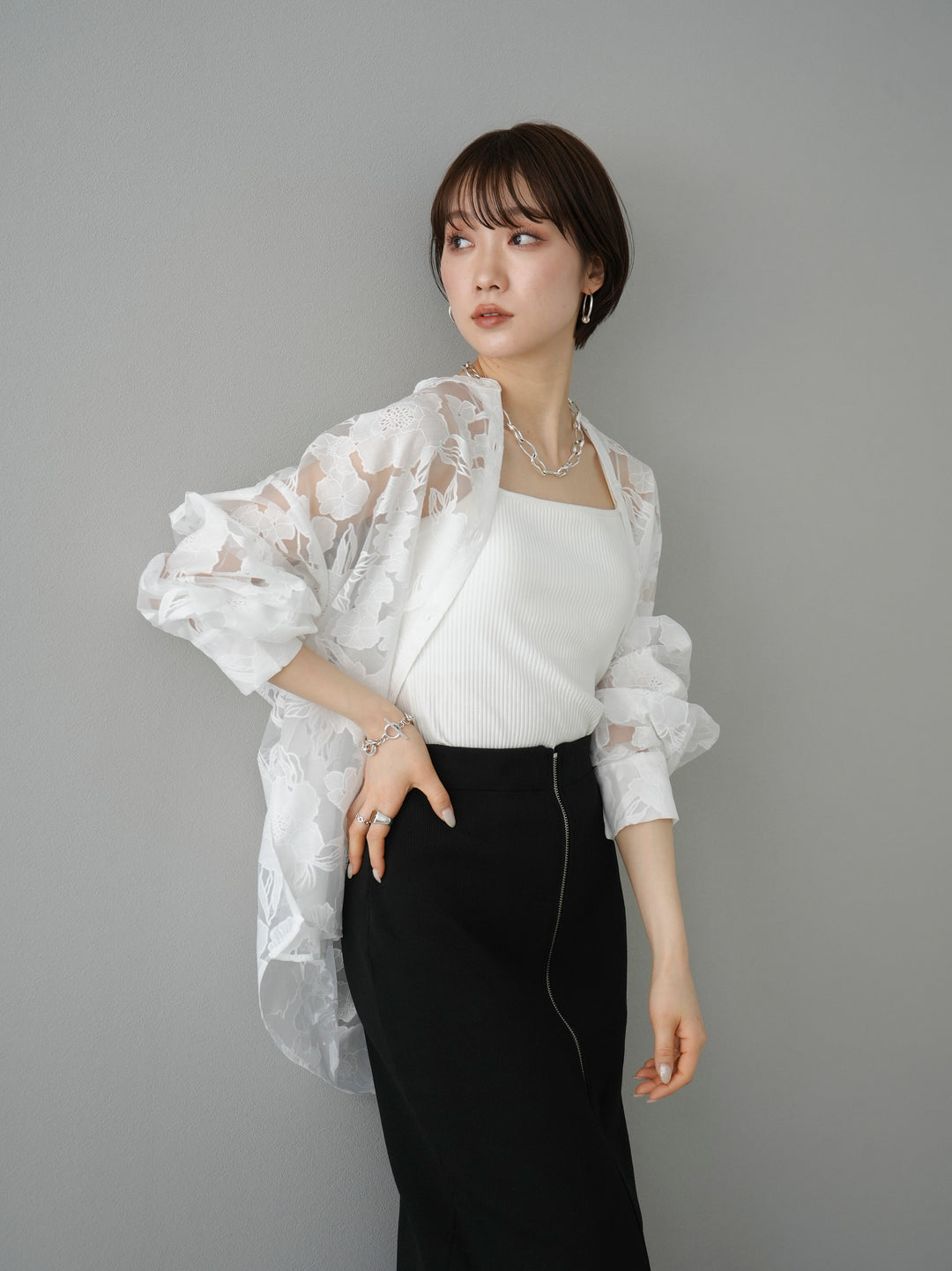 [SET] Stitched flower jacquard tulle shirt + double strap cut rib bra camisole + front zip knit tight skirt (3 sets)