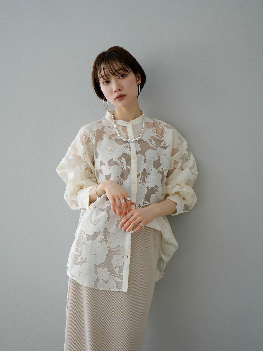 [Pre-order] Stitched Flower Jacquard Tulle Shirt/Ivory