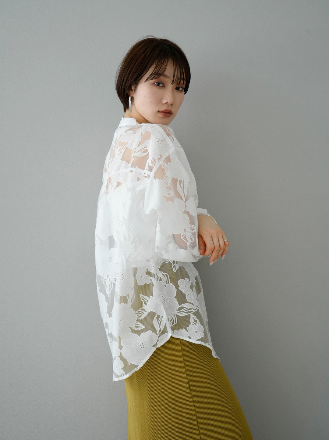 [Pre-order] Stitched Flower Jacquard Tulle Shirt/White