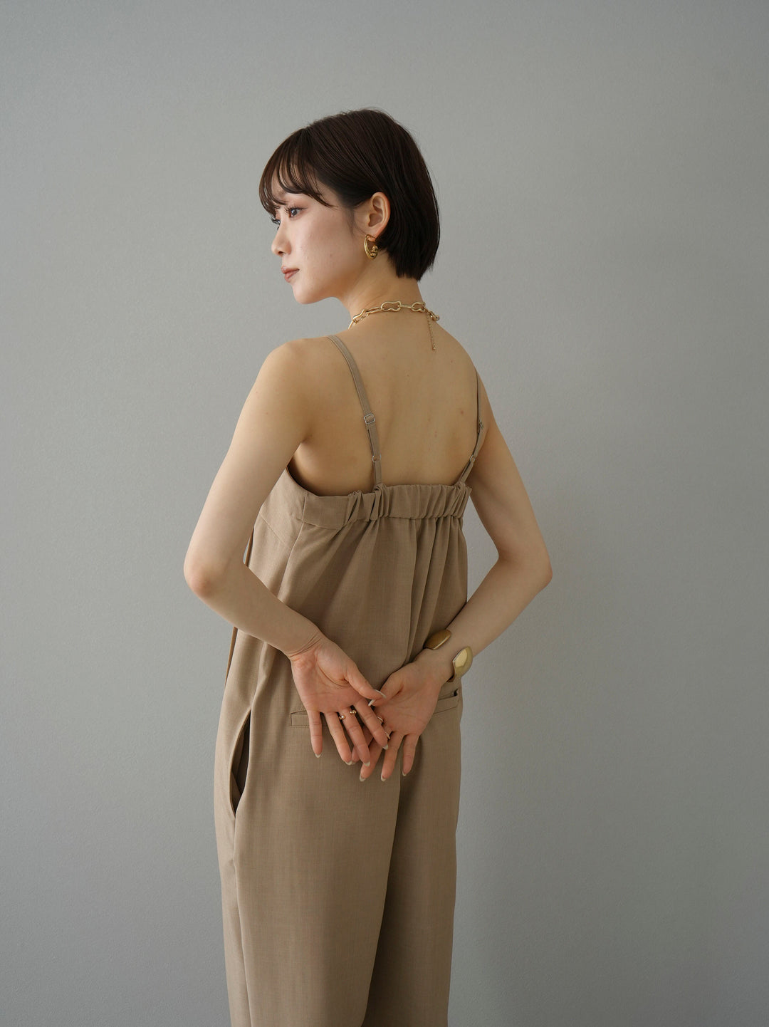 [Pre-order] Camisole over overalls/Beige