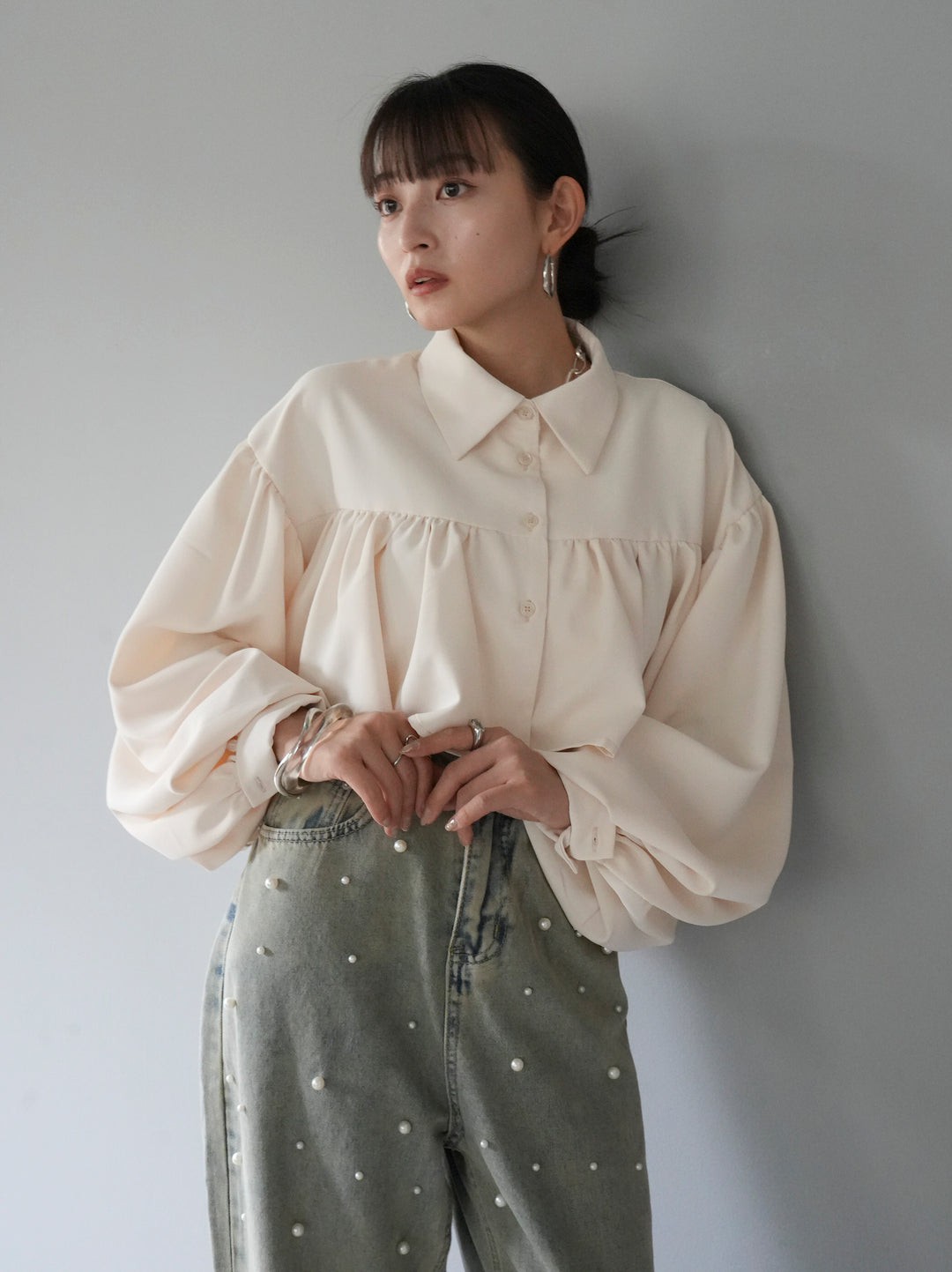 [Pre-order] Short Gathered Blouse/Ecru