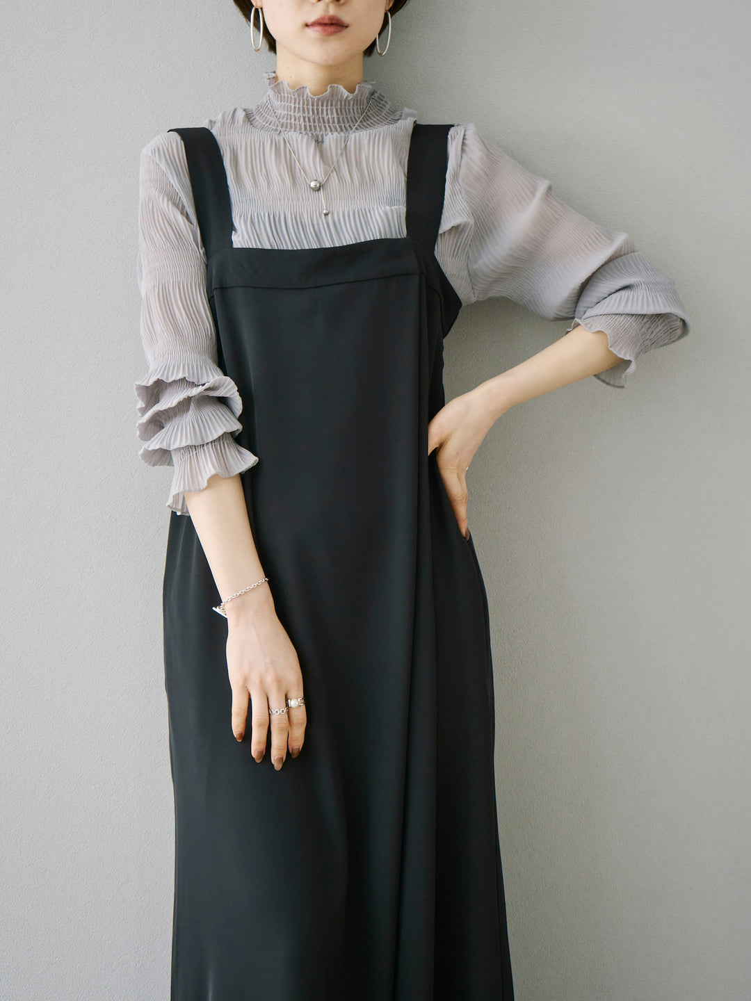 [SET] Draped asymmetric all-in-one + shirred chiffon blouse (2set)