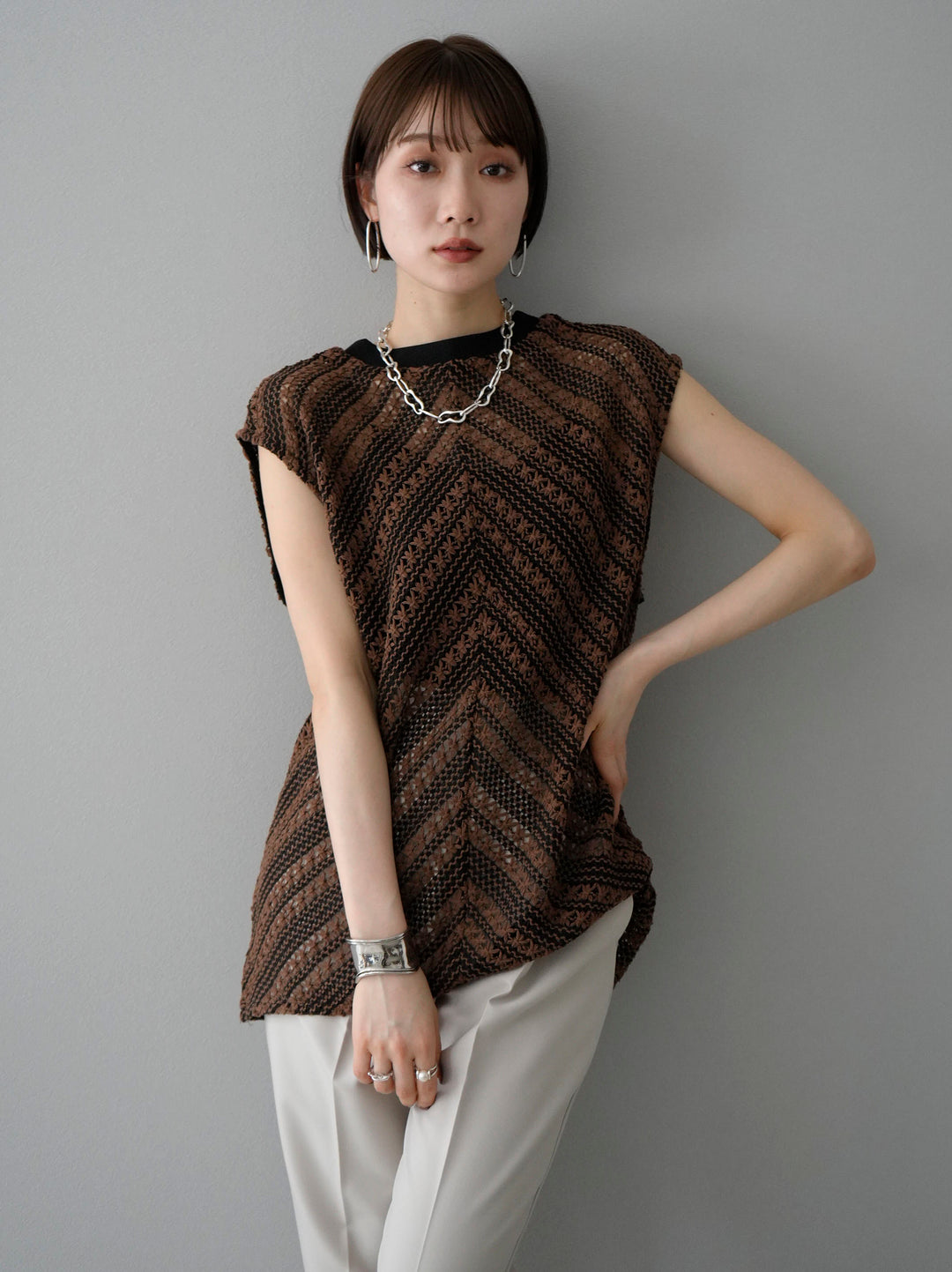 [SET] Crochet sleeveless top + easy tapered pants (2set)