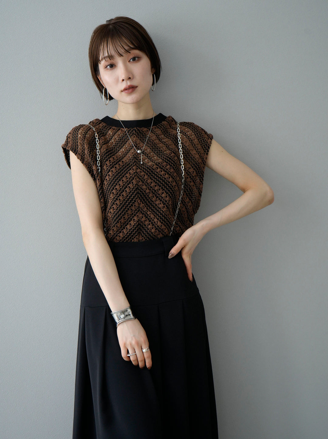 [SET] Crochet sleeveless top + chain suspender tuck skirt (2set)