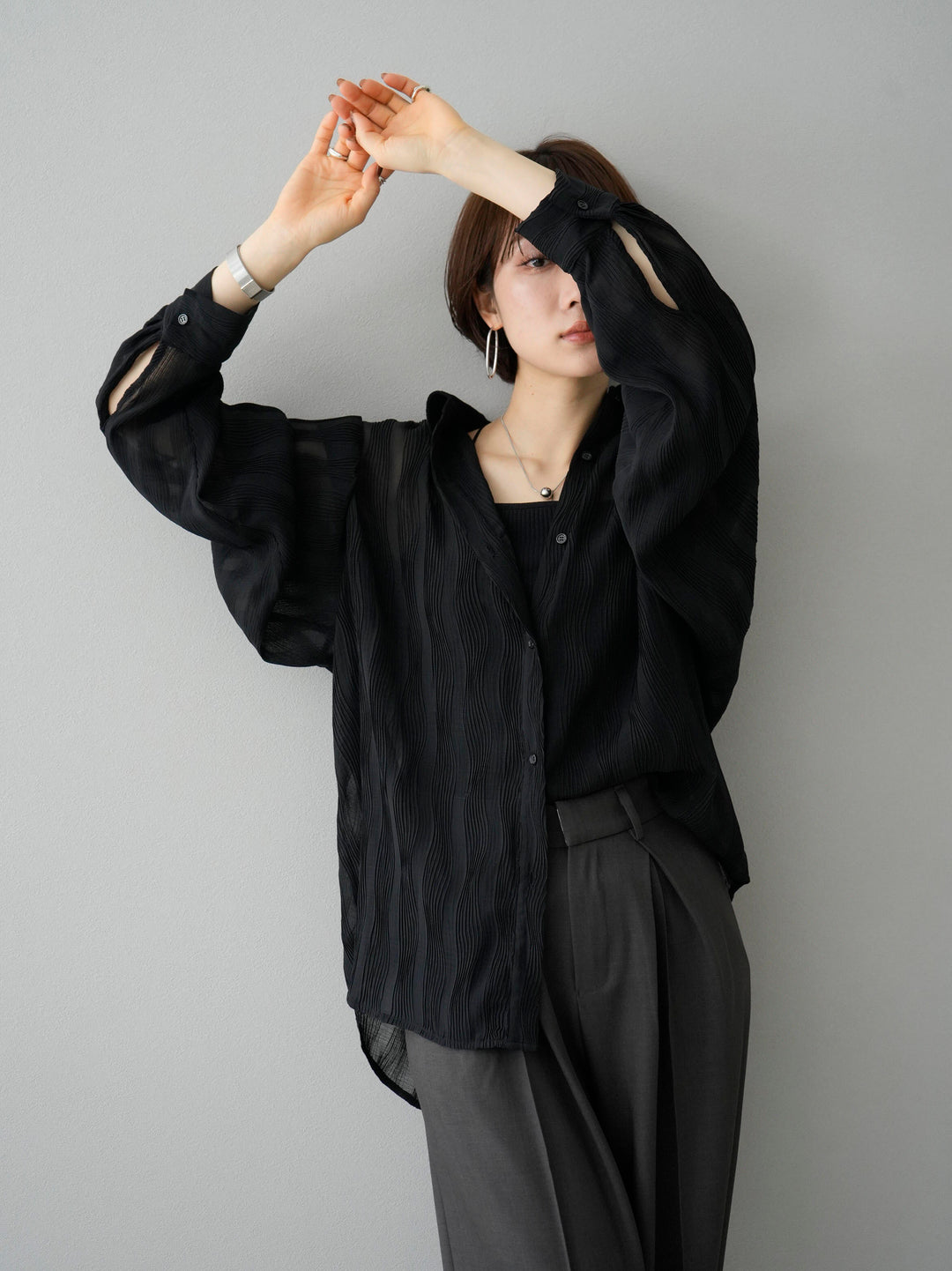 [SET] Willow Wave Overshirt + Double Strap Cut Rib Bra Camisole + Design Tuck Wide Pants (3set)