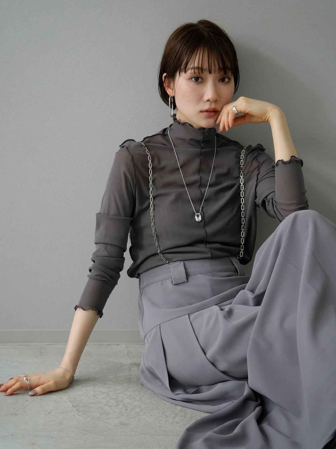 [SET] Chain suspender tuck skirt + mellow design sheer top (2set)