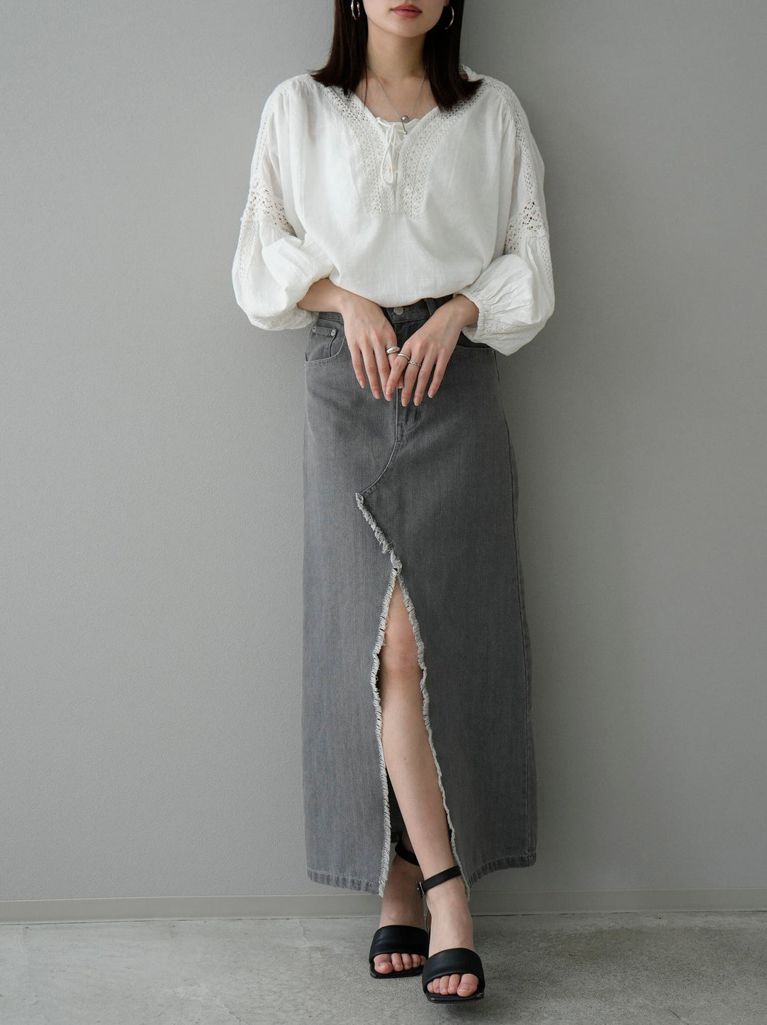 [SET] Cotton lace blouse + front slit denim long skirt (2set)