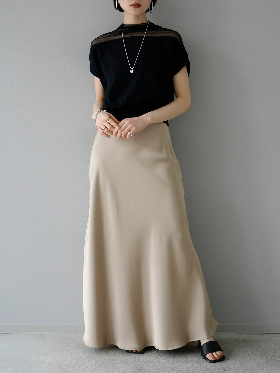 【SET】法式袖透視針織套頭衫+緞面窄裙（2套）