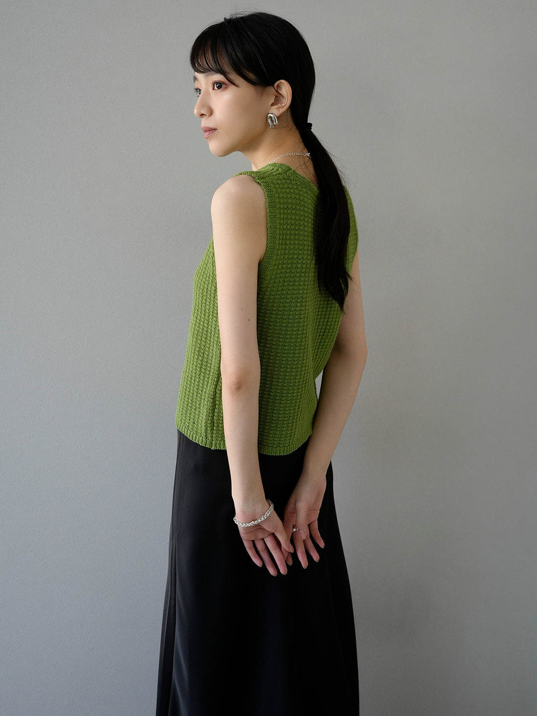 [Pre-order] Pocopoco sleeveless knit top/green