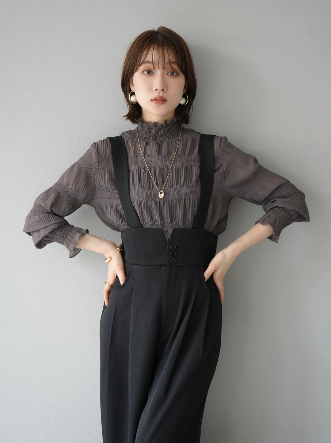 [予約]シャーリングシフォンブラウス/チャコール