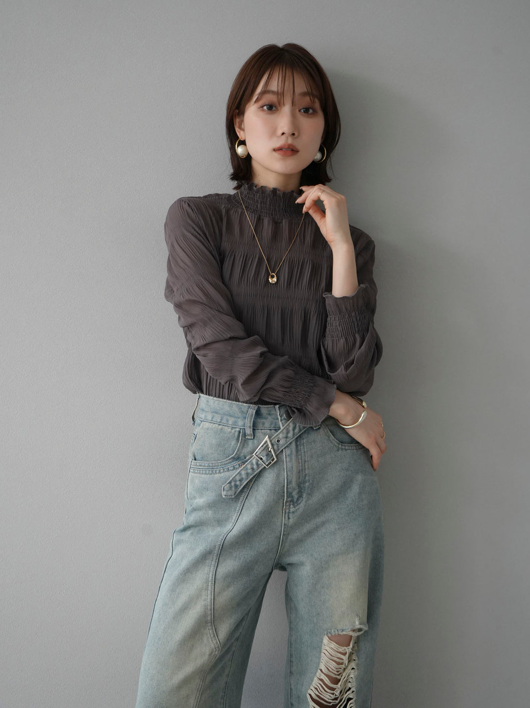 [予約]シャーリングシフォンブラウス/チャコール