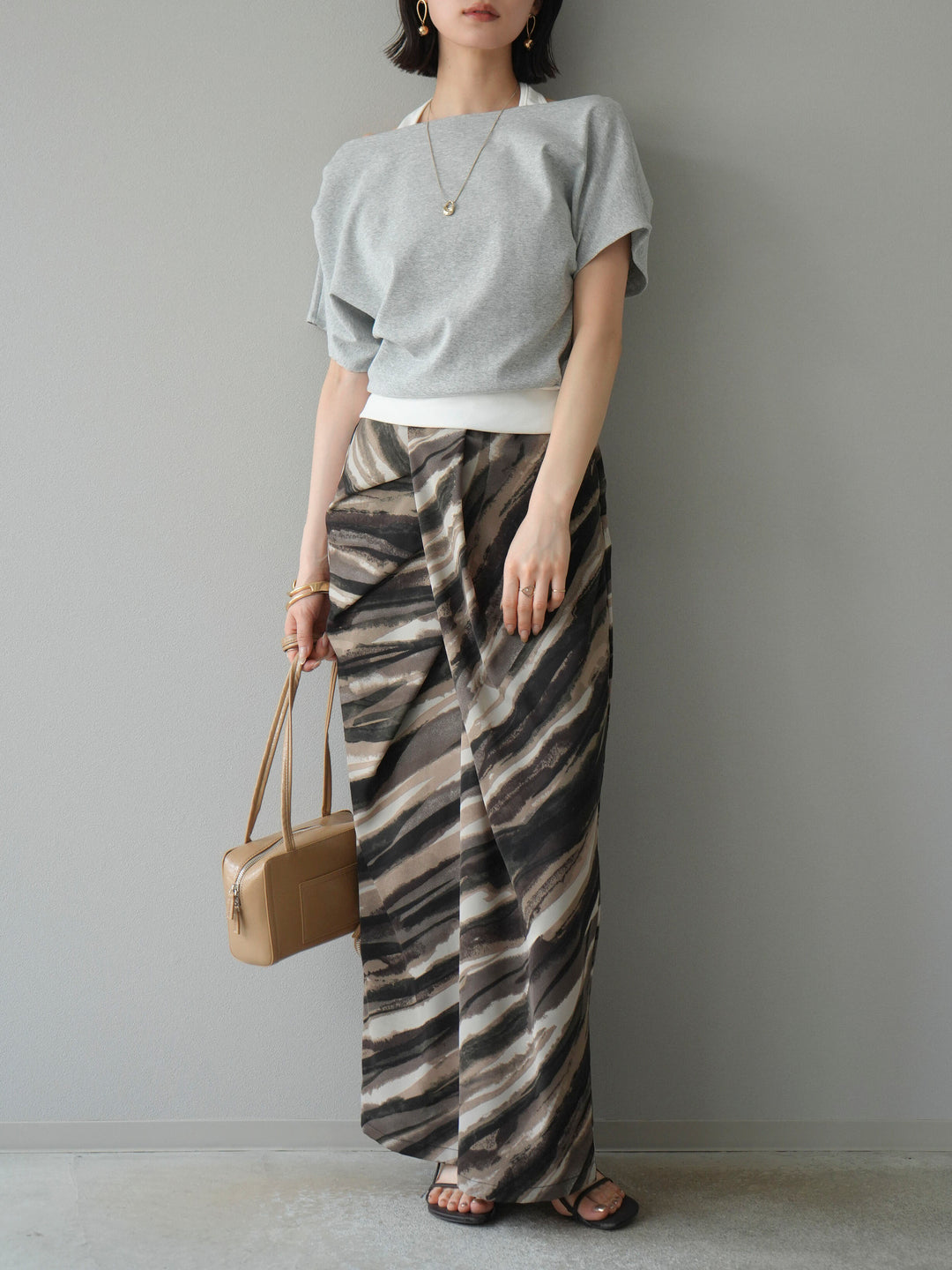 [予約]ニュアンスプリントタックIラインスカート/ブラウン