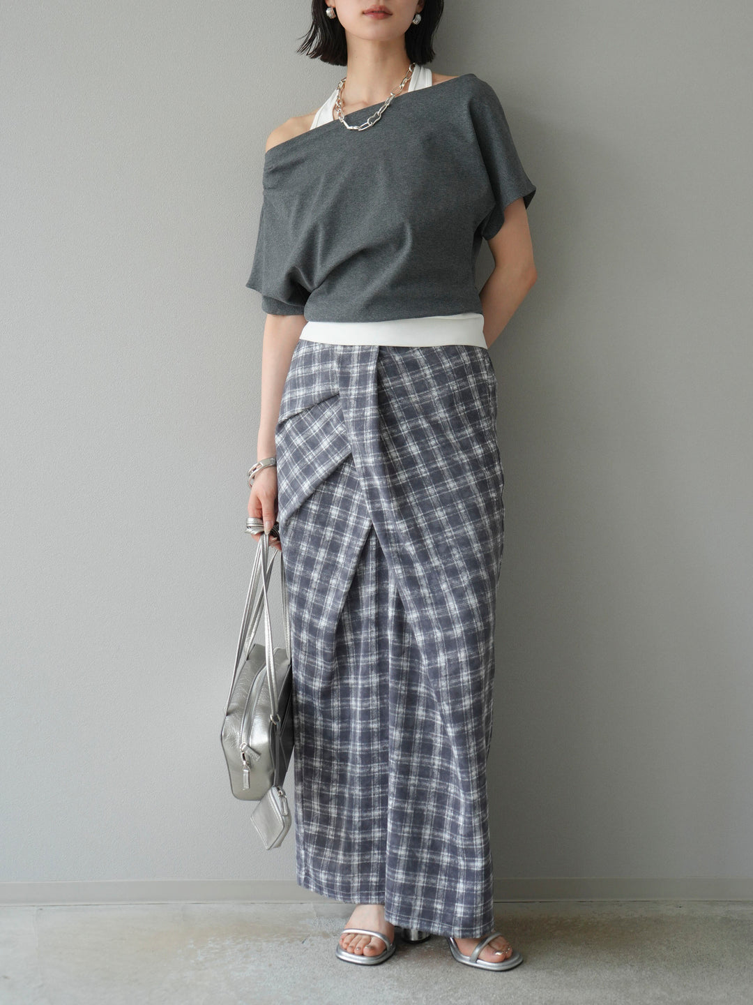 [予約]チェックプリントタックIラインスカート/グレー