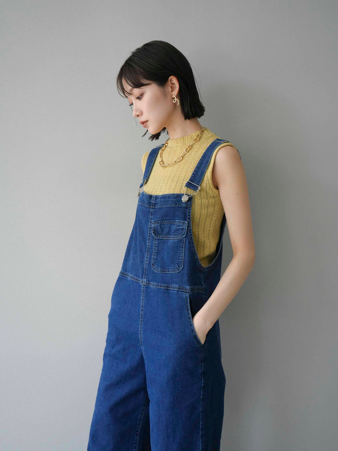 [SET]デザイン編みプチネックノースリニットトップス+ストレッチデニムワイドサロペット(2set)