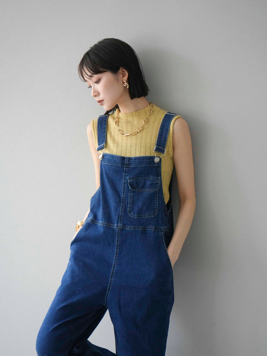 [SET]デザイン編みプチネックノースリニットトップス+ストレッチデニムワイドサロペット(2set)