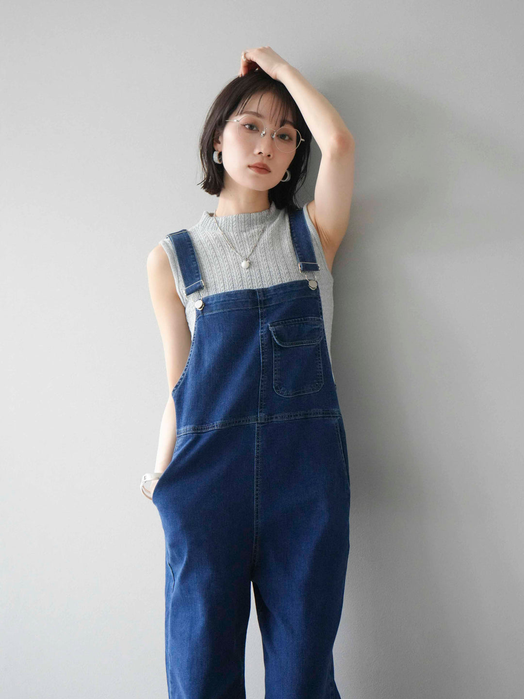 [SET]デザイン編みプチネックノースリニットトップス+ストレッチデニムワイドサロペット(2set)