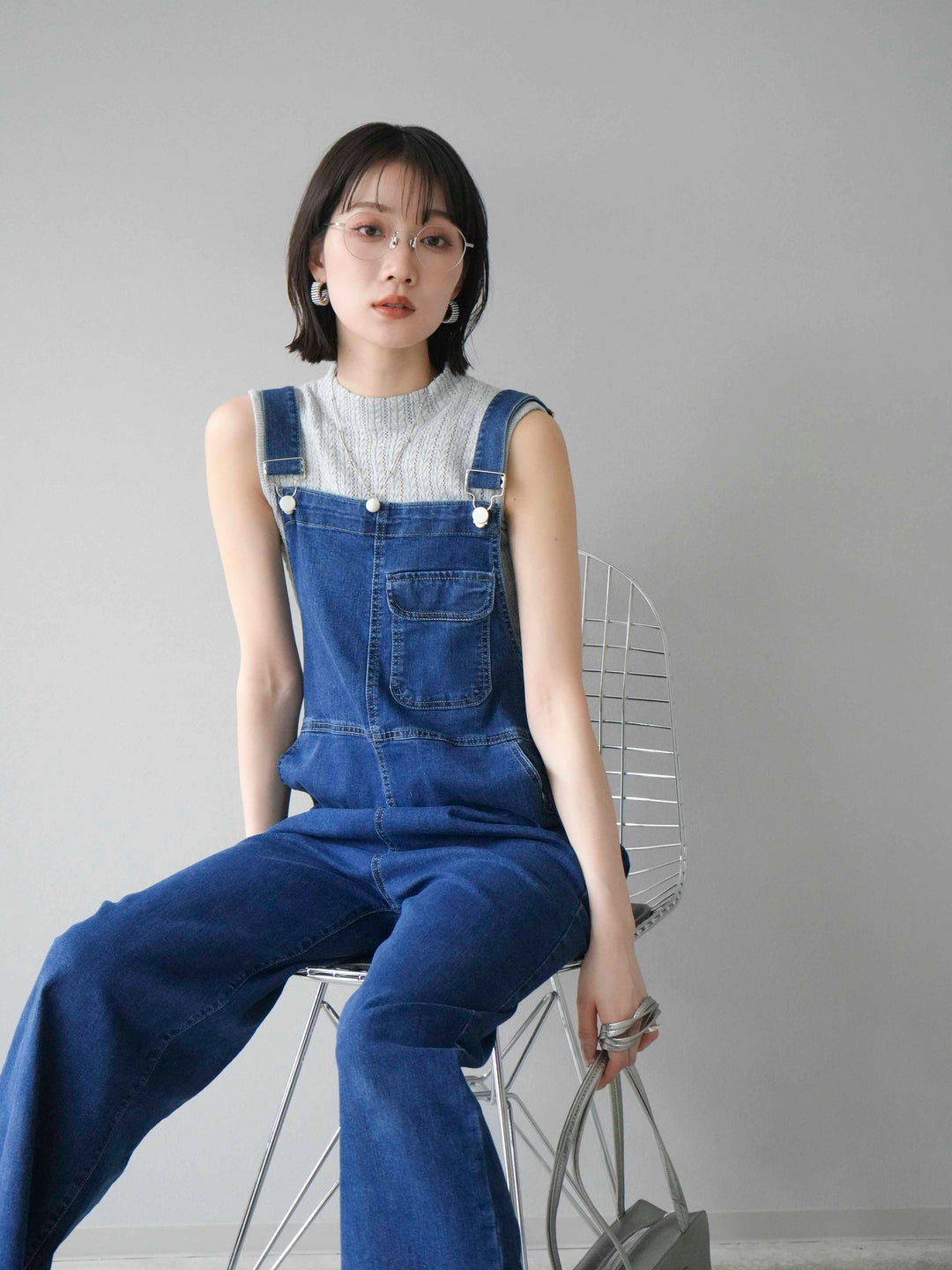 [SET]デザイン編みプチネックノースリニットトップス+ストレッチデニムワイドサロペット(2set)