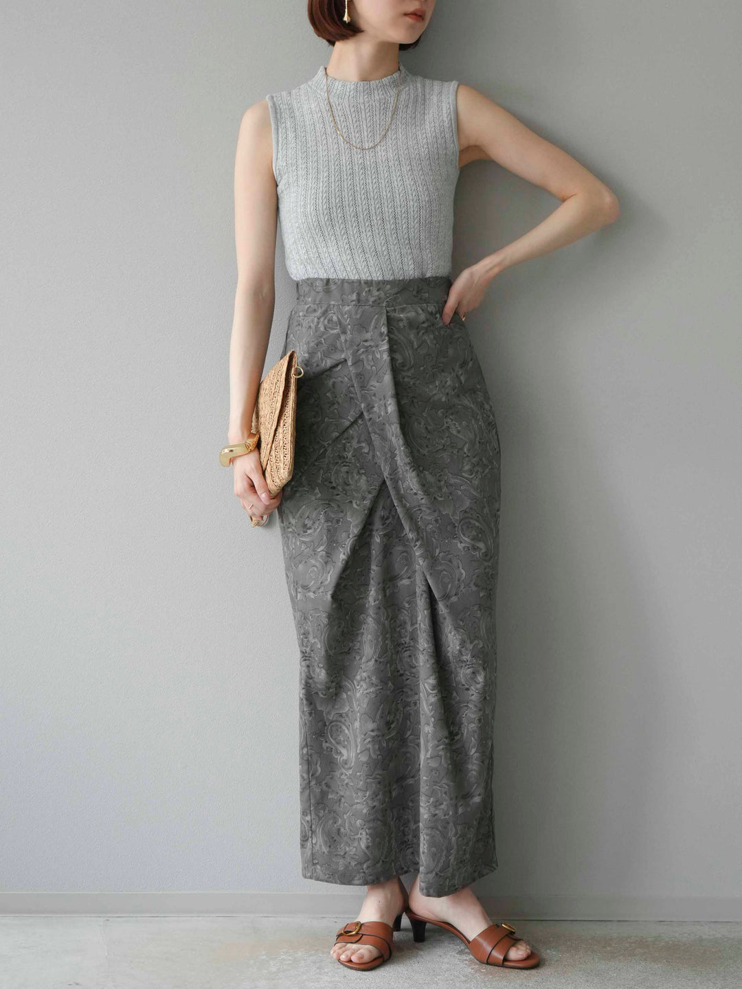 [予約]ペイズリープリントタックIラインスカート/グレー