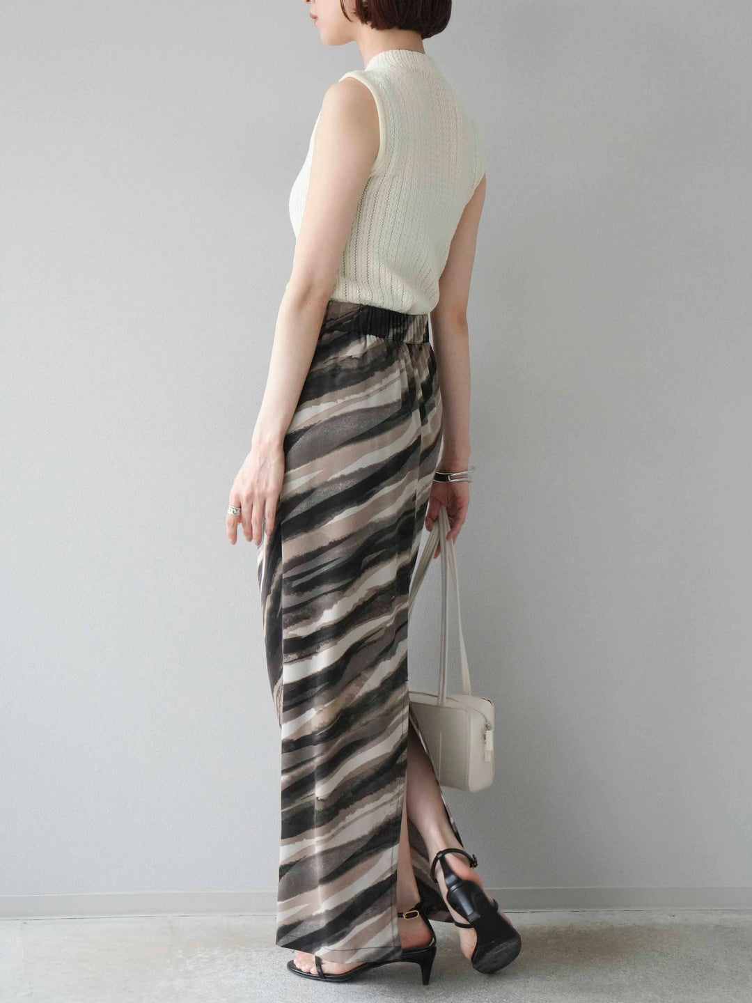 [予約]ニュアンスプリントタックIラインスカート/ブラウン