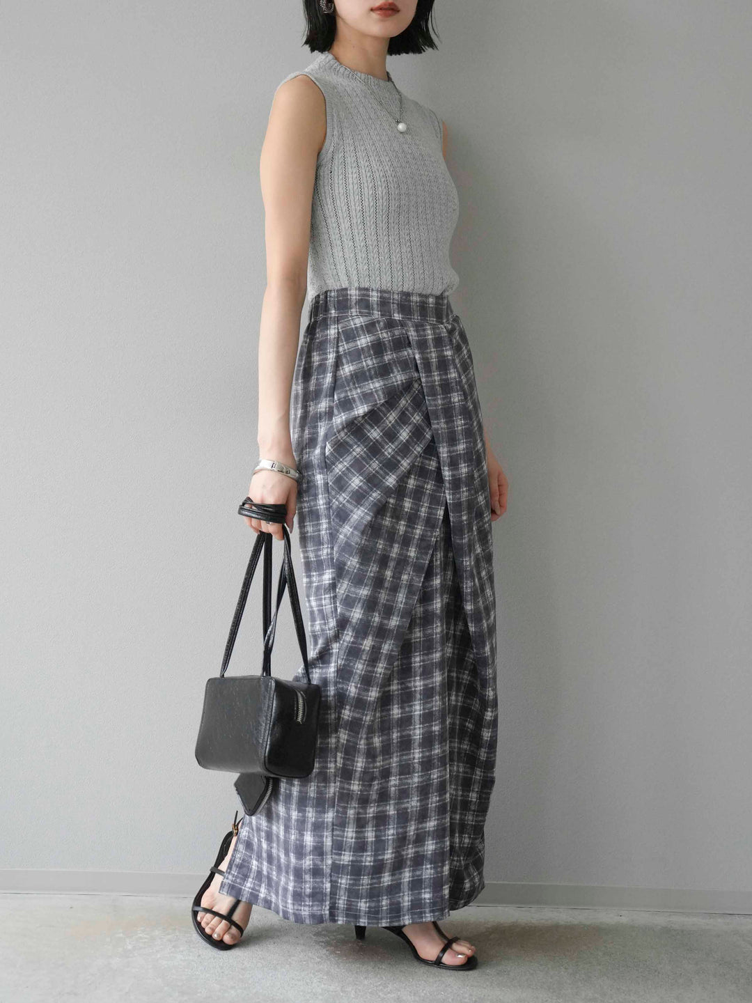 [予約]チェックプリントタックIラインスカート/グレー