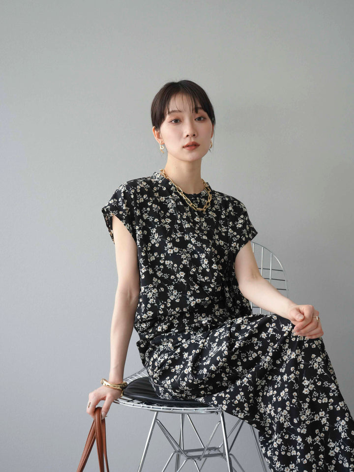 [SET]フラワープリントフレンチスリーブブラウス+フラワープリントタックIラインスカート(2set)