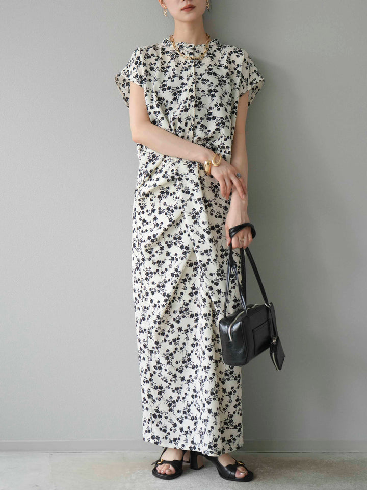 [SET]フラワープリントフレンチスリーブブラウス+フラワープリントタックIラインスカート(2set)