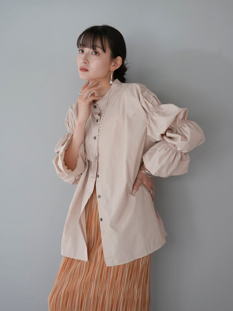 [Pre-order] Gathered long sleeve stand-up neck shirt/beige