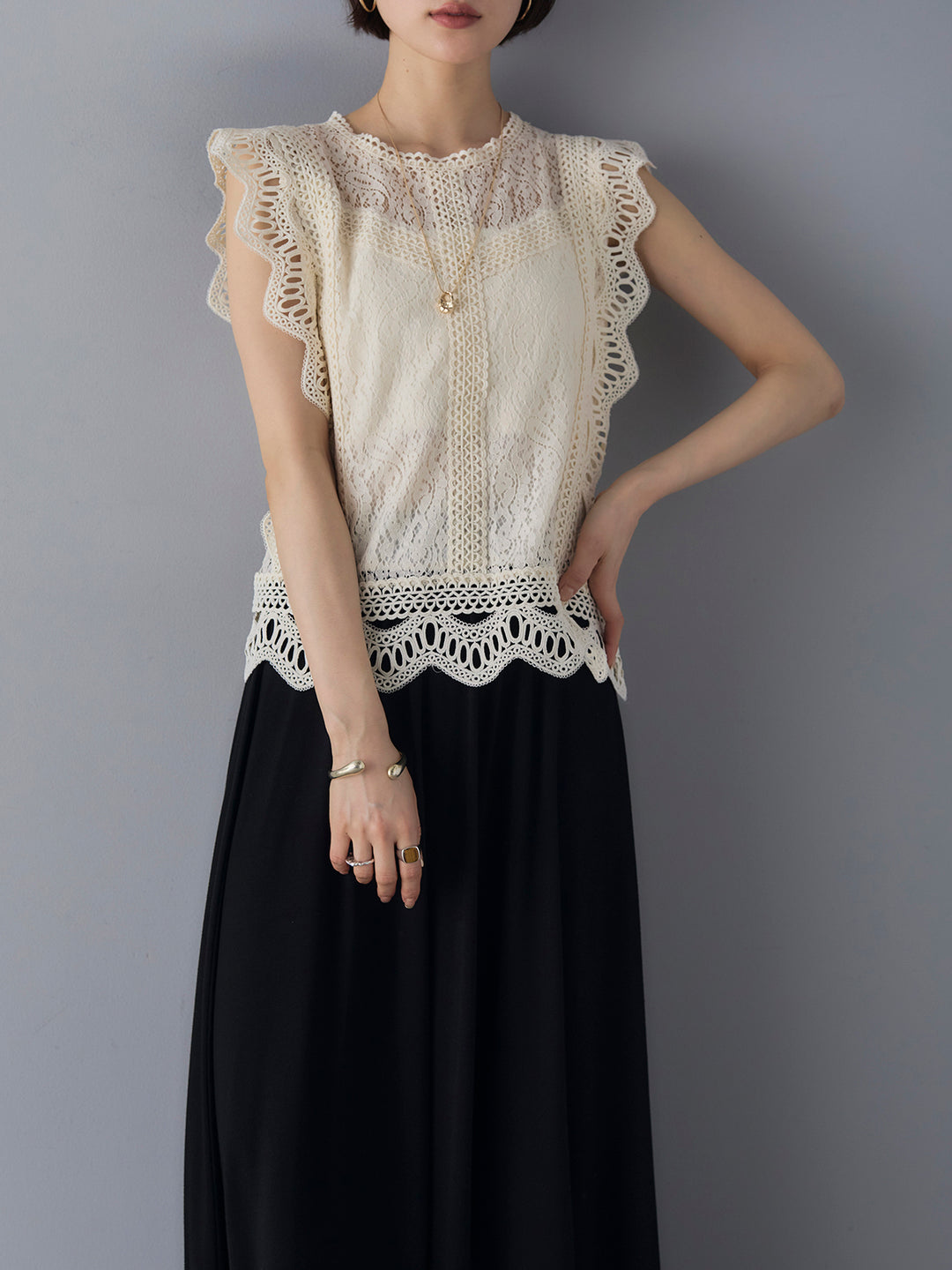 [Pre-order] Lace French Sleeve Blouse/White