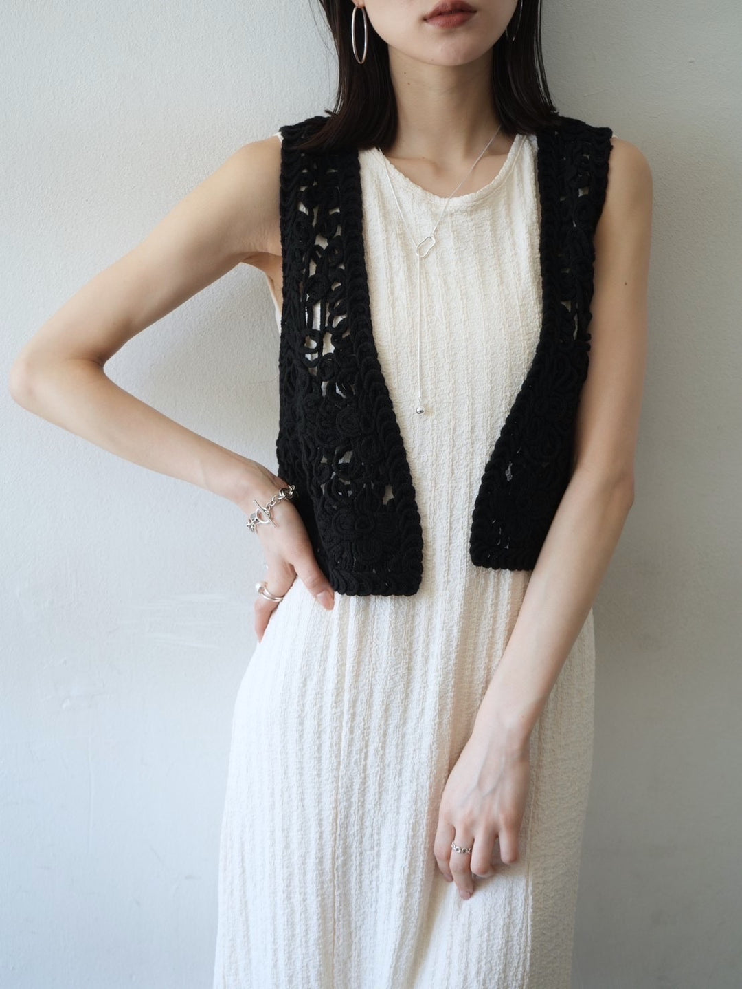 Crochet vest/black