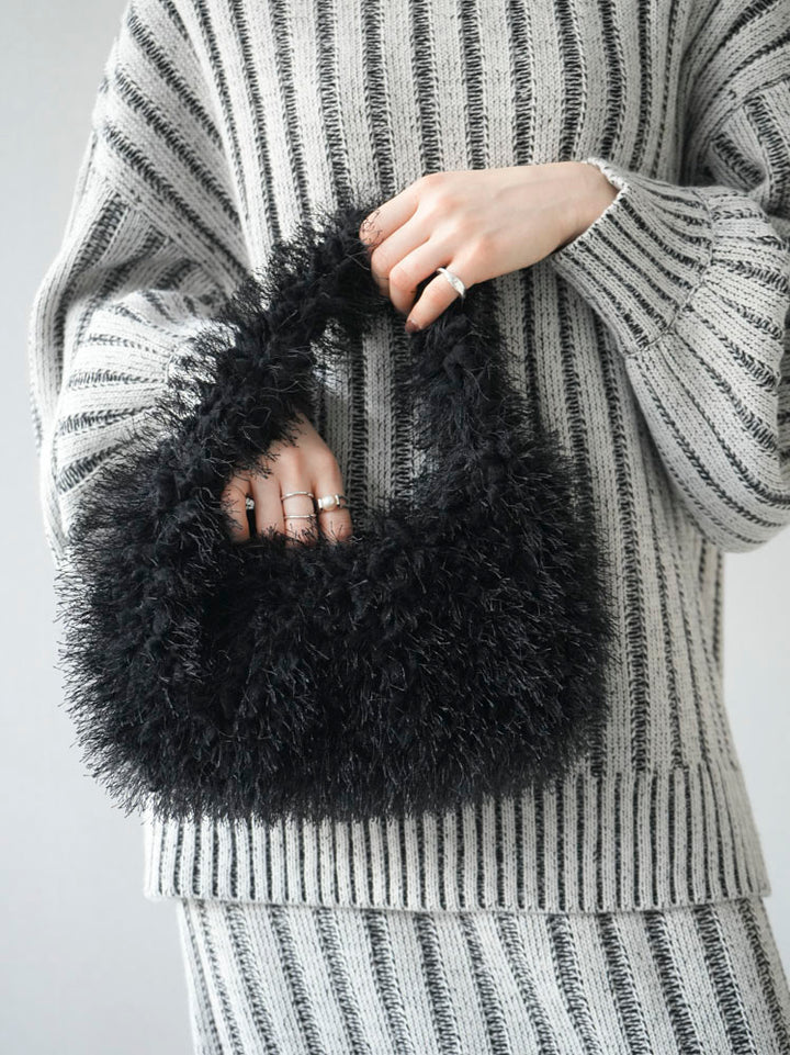 [Pre-order] One-handle fringe fur mini bag/charcoal