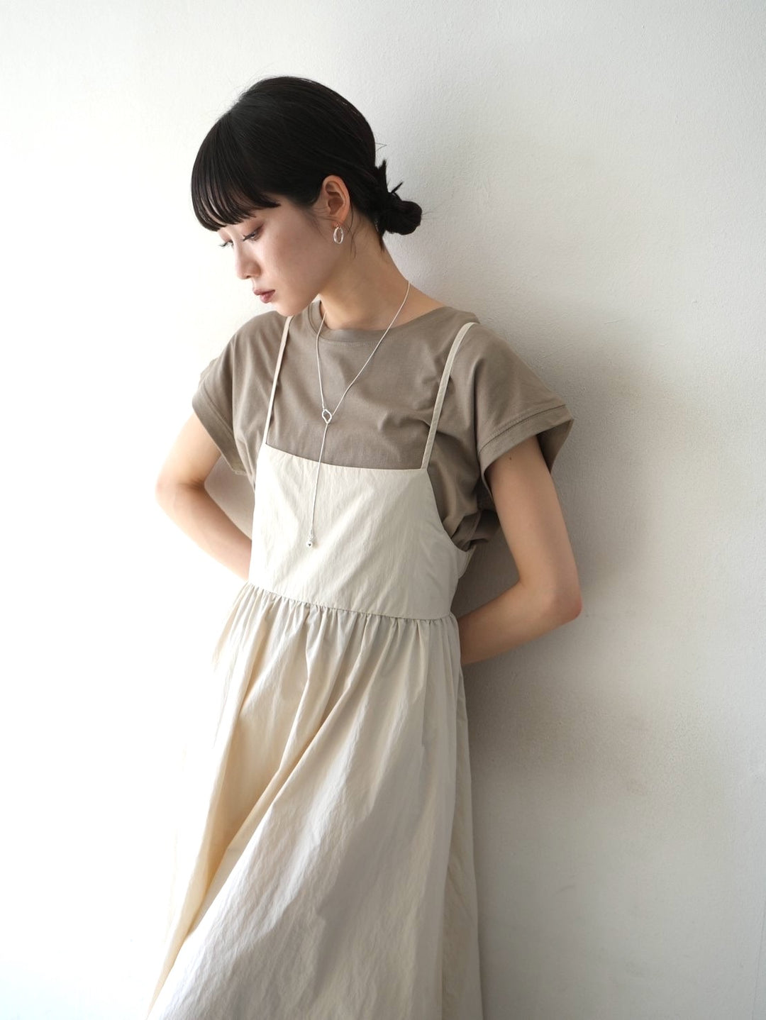 [Pre-order] Nylon lace-up camisole dress/ecru