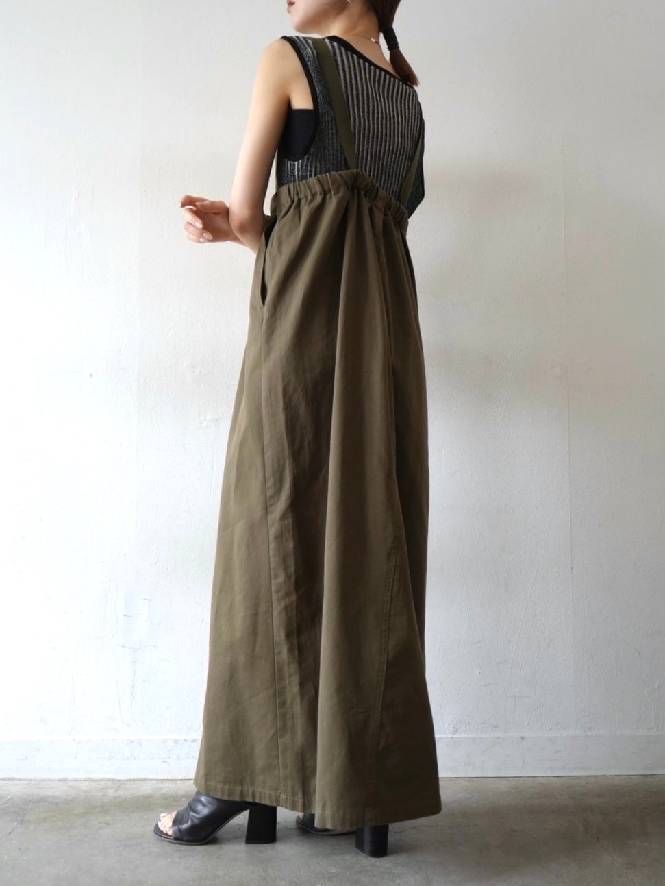 Cotton twill suspender skirt/olive