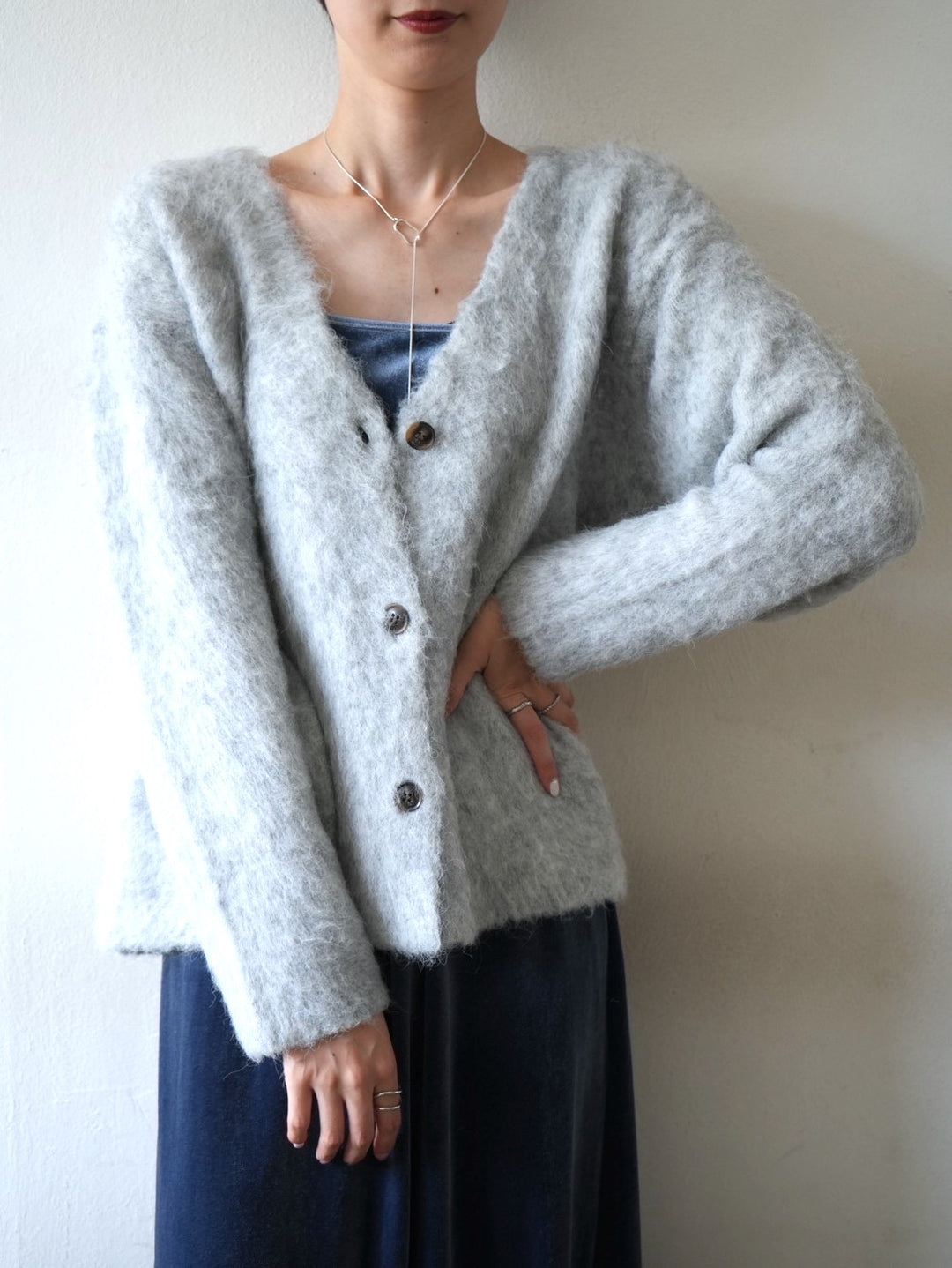 【預訂】馬海毛針織開襟衫/淺灰色