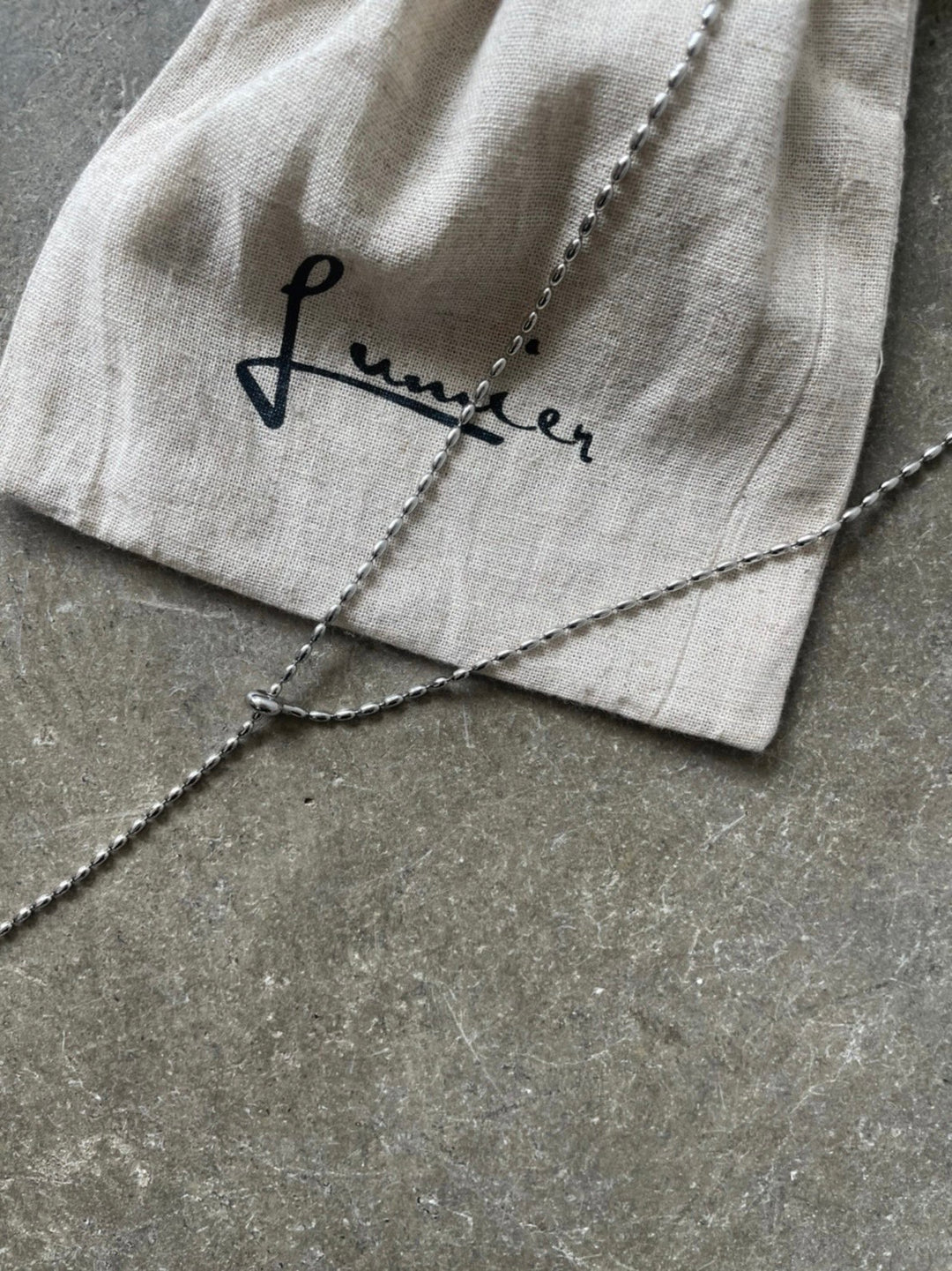 [Pre-order] Bowtie Chain Necklace/Silver [Drawstring Pouch Included]