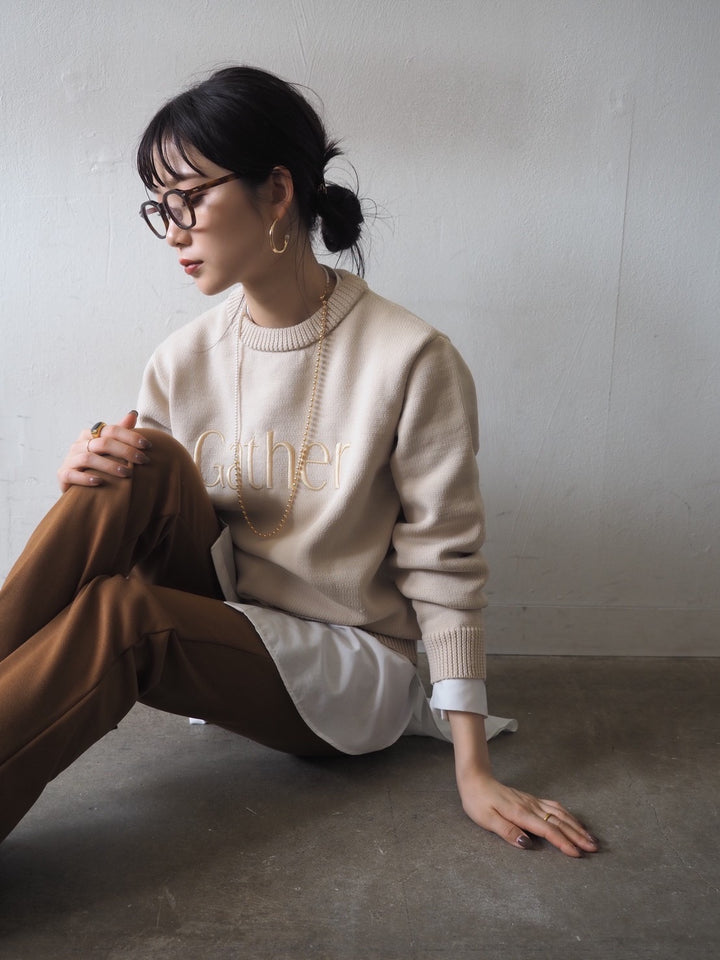 [予約]刺繍ロゴポリエステルニットプルオーバー/アイボリー