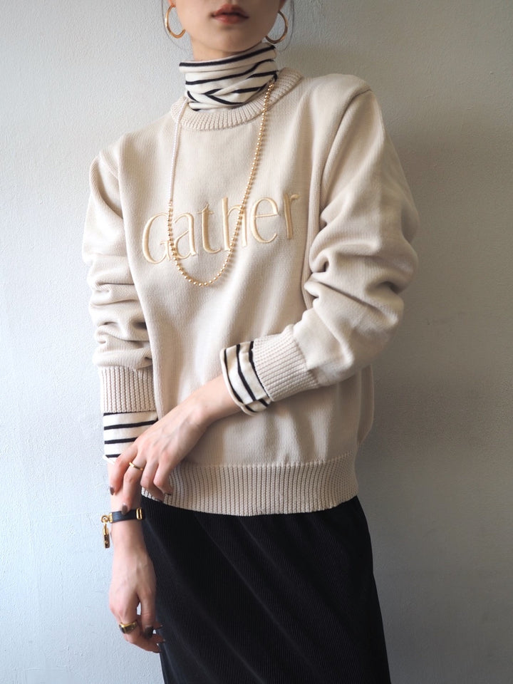 [予約]刺繍ロゴポリエステルニットプルオーバー/アイボリー