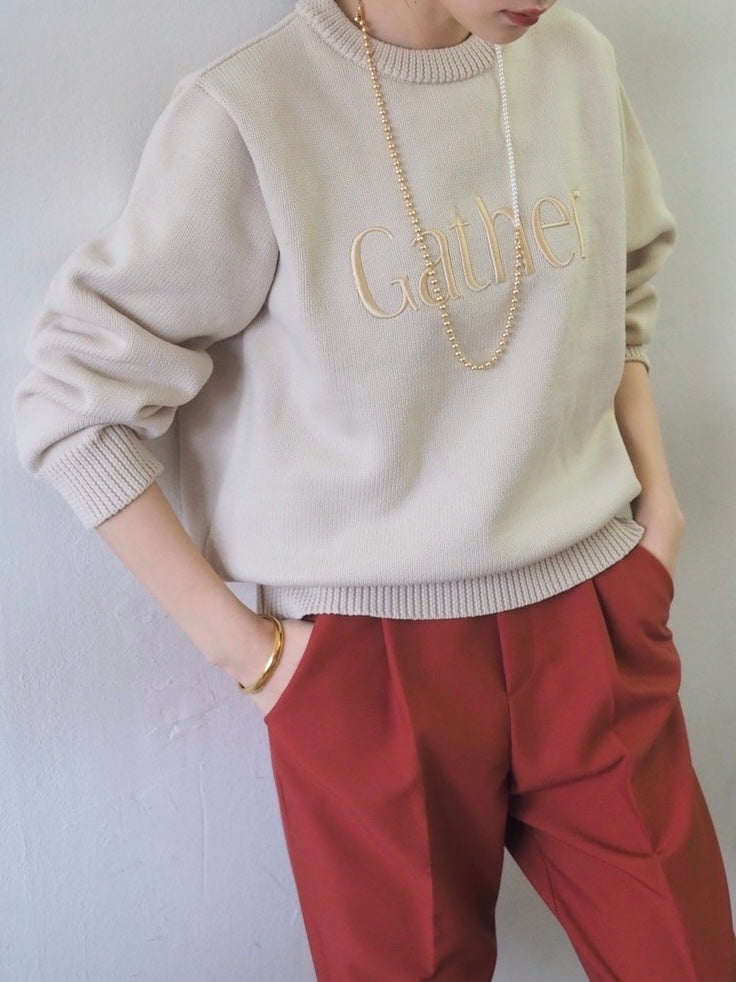 [予約]刺繍ロゴポリエステルニットプルオーバー/アイボリー