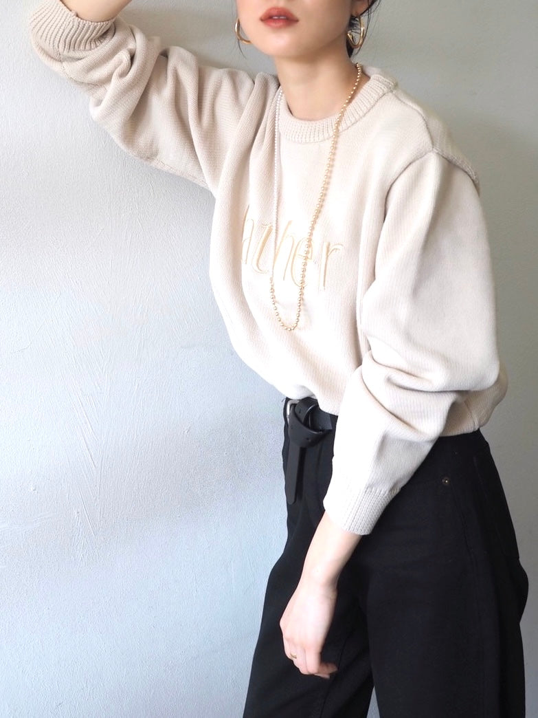 [予約]刺繍ロゴポリエステルニットプルオーバー/アイボリー