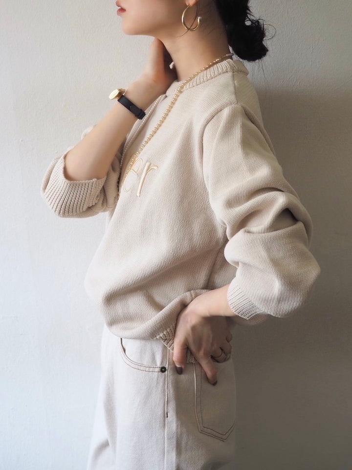 [予約]刺繍ロゴポリエステルニットプルオーバー/アイボリー