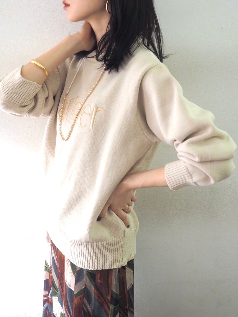 [予約]刺繍ロゴポリエステルニットプルオーバー/アイボリー