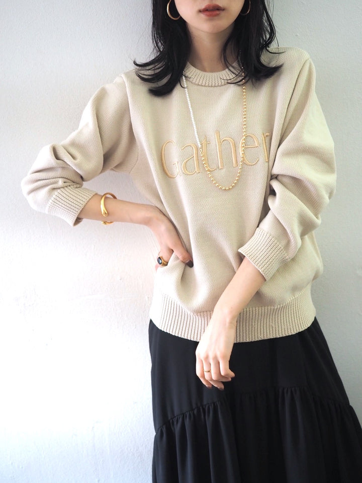 [予約]刺繍ロゴポリエステルニットプルオーバー/アイボリー
