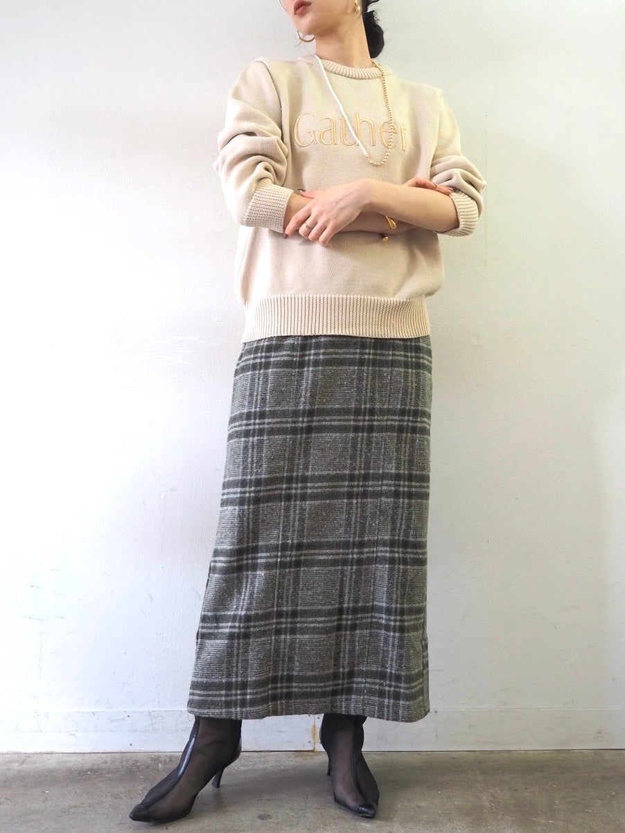 [予約]刺繍ロゴポリエステルニットプルオーバー/アイボリー