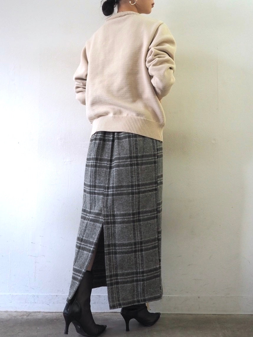 [予約]刺繍ロゴポリエステルニットプルオーバー/アイボリー