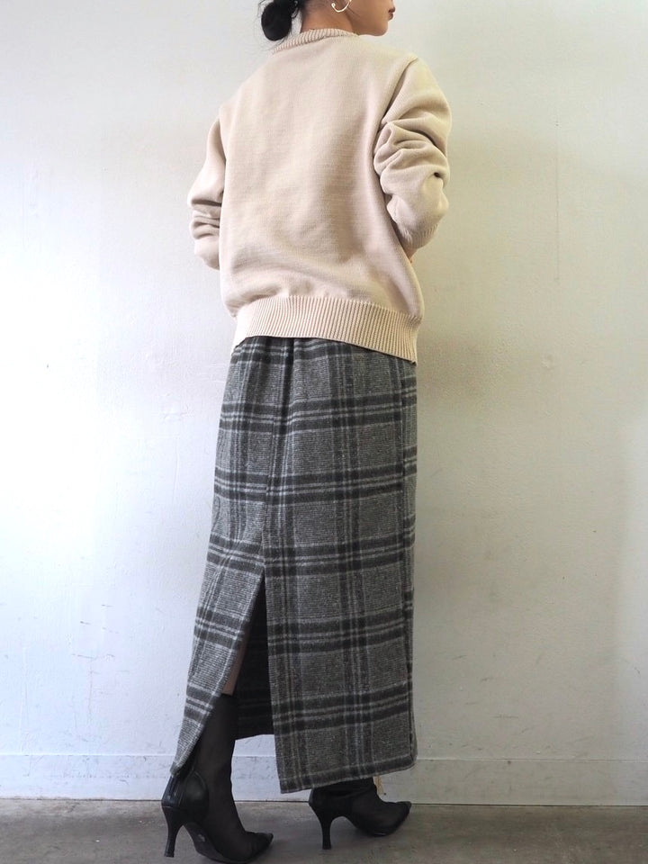 [予約]刺繍ロゴポリエステルニットプルオーバー/アイボリー