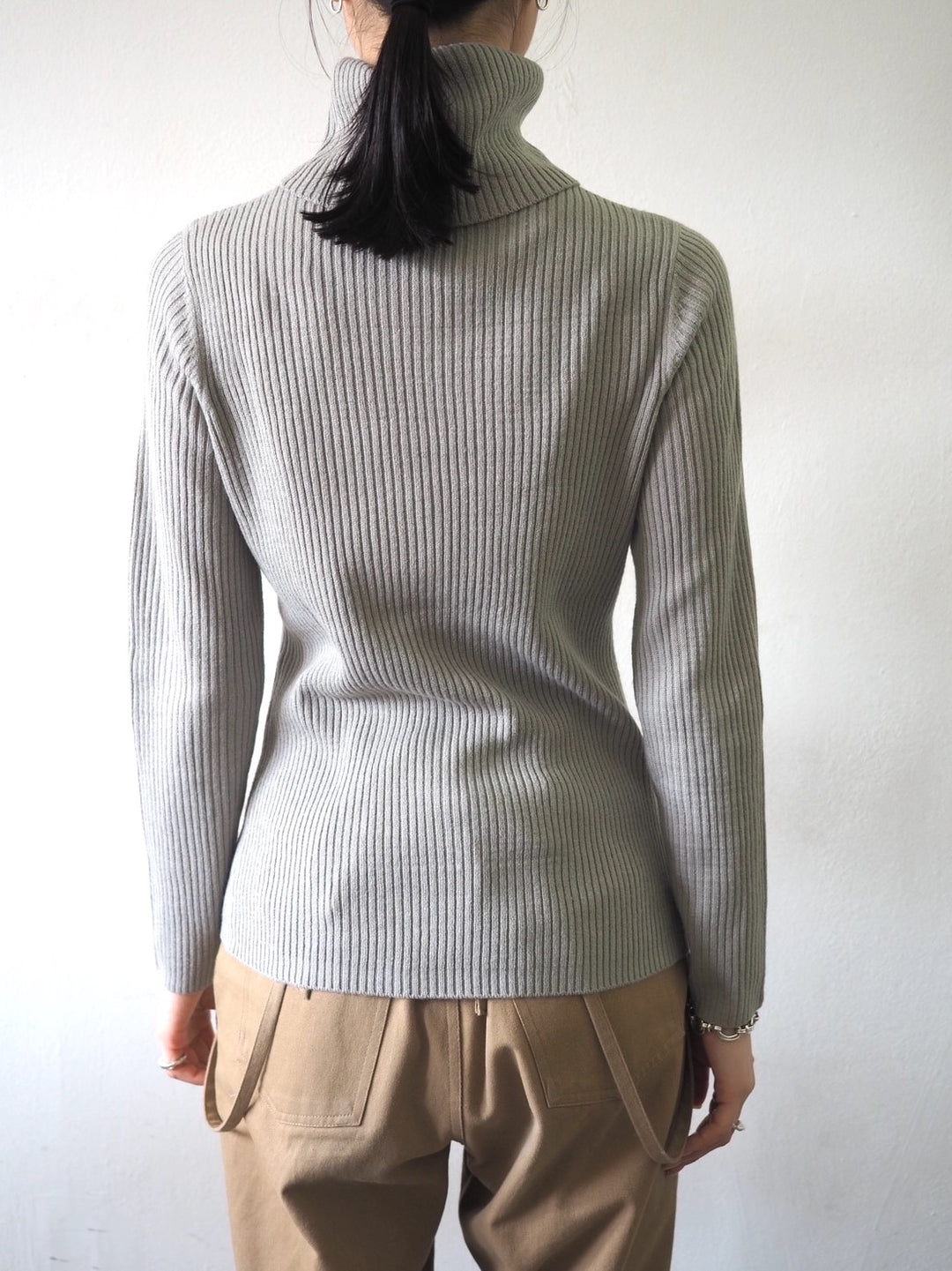 [予約]リブタートルネックニットトップス/グレー