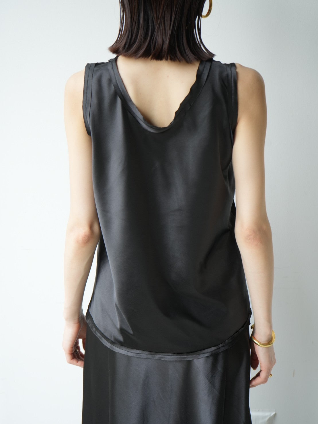 [予約]SATIN CUT OFF TANKTOP